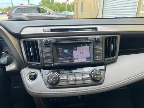 Used 2015 Toyota RAV4 Limited w/ Technology Package AWD/4WD image 11