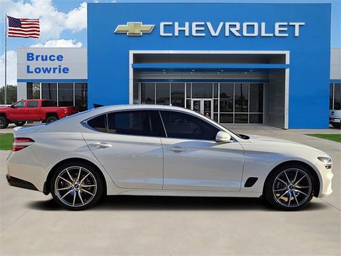 Used 2022 Genesis G70 2.0T w/ Prestige Package image 6