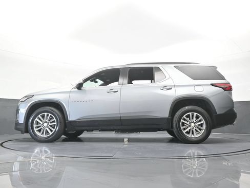 Used 2023 Chevrolet Traverse LT FWD image 60