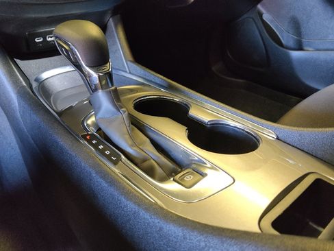 Used 2023 Chevrolet Malibu LT image 26