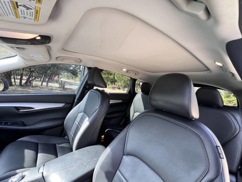 Used 2020 INFINITI QX50 Luxe w/ Navigation Package image 23