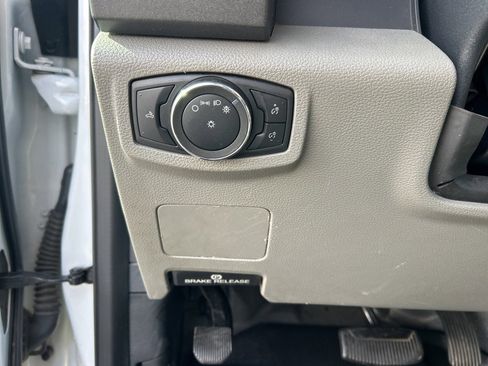 Used 2022 Ford F350 XL w/ Power Equipment Group image 6