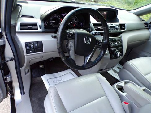 Used 2011 Honda Odyssey EX-L image 16