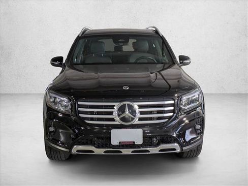 Certified 2025 Mercedes-Benz GLB 250 image 5