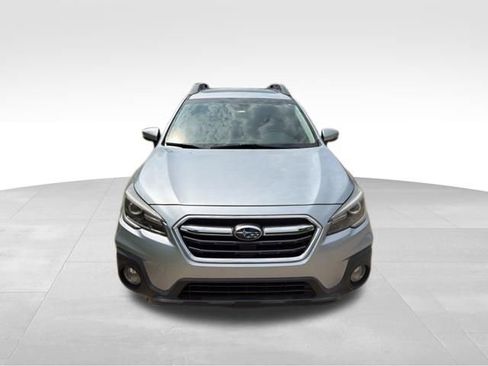 Used 2019 Subaru Outback 2.5i Limited AWD/4WD image 8
