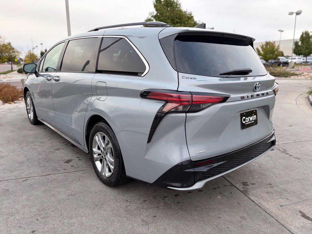Used 2023 Toyota Sienna XSE w/ XSE Plus Package AWD/4WD image 8