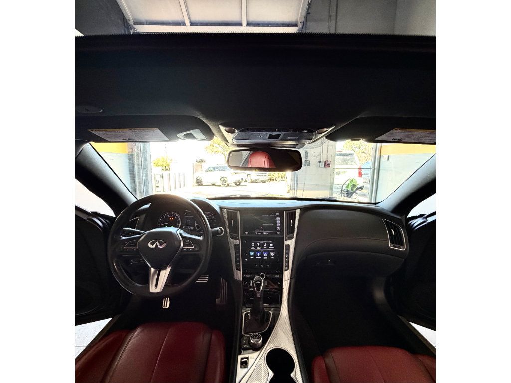 Used 2018 INFINITI Q60 Red Sport 400 w/ Sensory Package 3.0T Sport RWD image 21