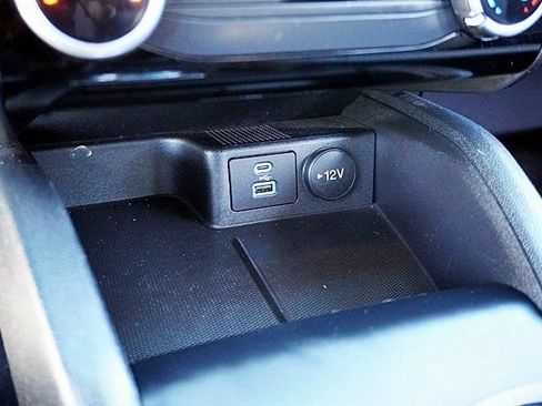 Used 2022 Ford Escape SE FWD image 29