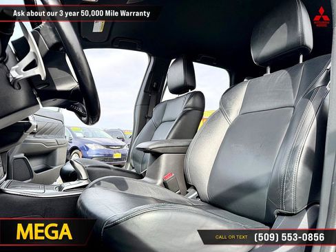 Used 2019 Mitsubishi Outlander SEL image 16