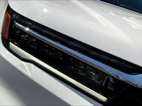 Used 2025 Honda Pilot EX-L image 35