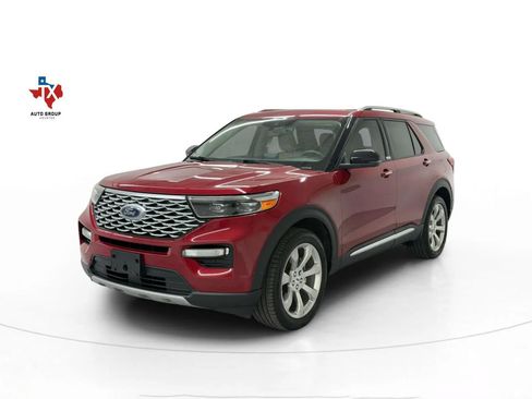 Used 2020 Ford Explorer Platinum w/ Premium Technology Package image 4