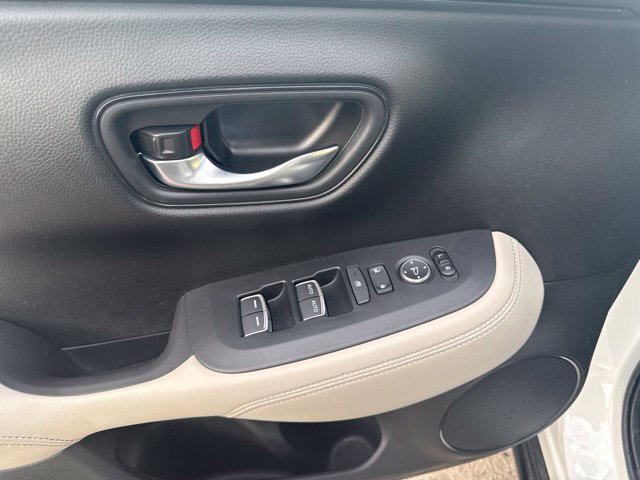 Used 2024 Honda HR-V EX-L image 12