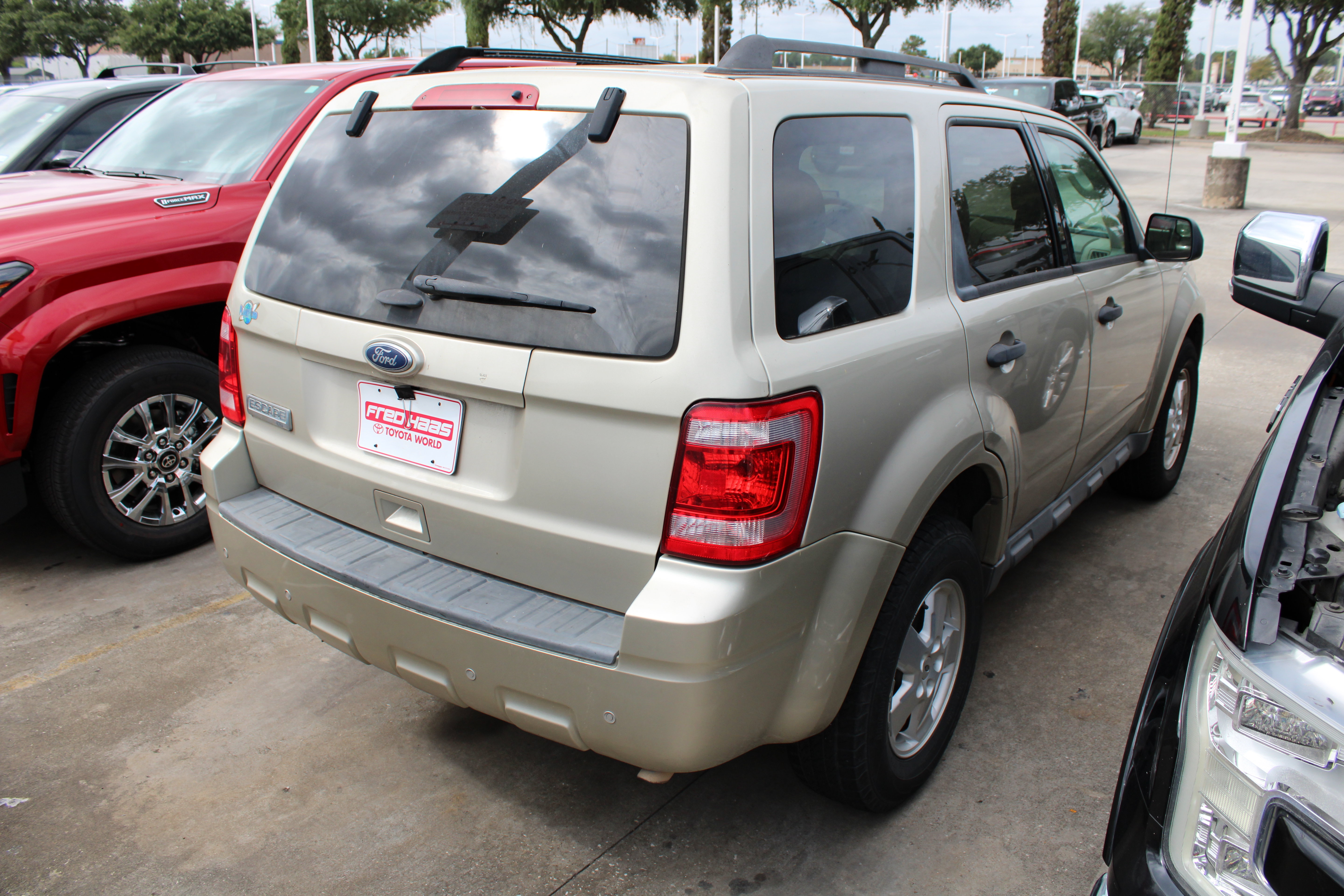 Used 2011 Ford Escape XLT FWD image 10
