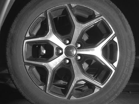 Used 2025 Jeep Compass Limited image 14