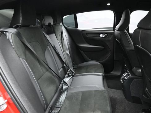 Used 2023 Volvo C40 P8 Recharge Ultimate AWD/4WD image 12