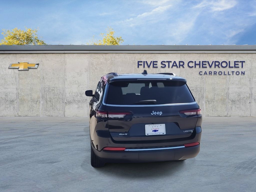 Used 2023 Jeep Grand Cherokee L Limited AWD/4WD image 7