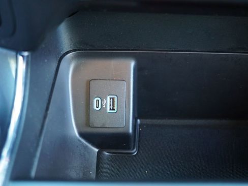 Certified 2022 Ford F150 XLT w/ Equipment Group 302A High image 27