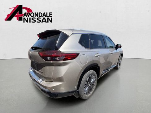 Used 2024 Nissan Rogue Platinum w/ Platinum Premium Package FWD image 4