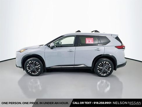 Certified 2025 Nissan Rogue Platinum AWD/4WD image 8