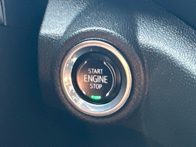 Used 2023 Chevrolet TrailBlazer RS AWD/4WD image 29