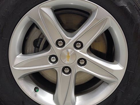 Used 2025 Chevrolet Malibu LS FWD image 31