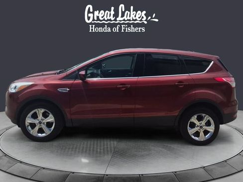 Used 2015 Ford Escape SE FWD image 2