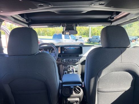 New 2025 Jeep Wrangler Sport S image 17