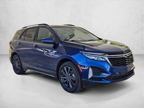 Used 2022 Chevrolet Equinox RS w/ LPO, Floor Liner Package image 3