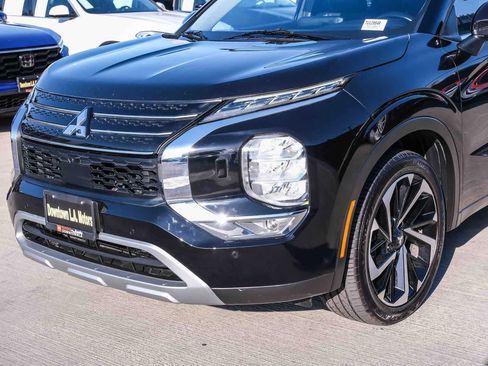 Used 2024 Mitsubishi Outlander SE AWD/4WD image 11