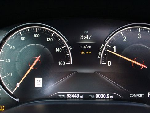 Used 2016 BMW 750i xDrive image 28