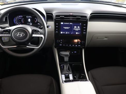 Used 2024 Hyundai Tucson SEL AWD/4WD image 2