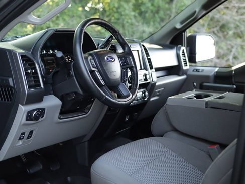 Used 2019 Ford F150 XLT w/ Equipment Group 302A Luxury AWD/4WD image 9