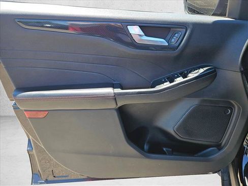 Used 2023 Ford Escape ST-Line w/ Tech Pack #1 FWD image 10