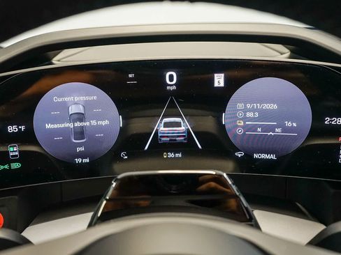 New 2026 Porsche Cayenne Electric Coupe AWD/4WD image 28