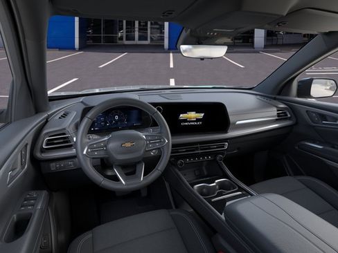 New 2026 Chevrolet Traverse LT w/ Driver Confidence Package FWD image 15