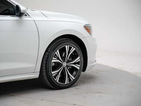 Used 2021 Volkswagen Passat 2.0T SE image 7