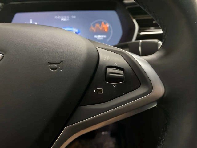 Used 2016 Tesla Model S 70D AWD/4WD image 29