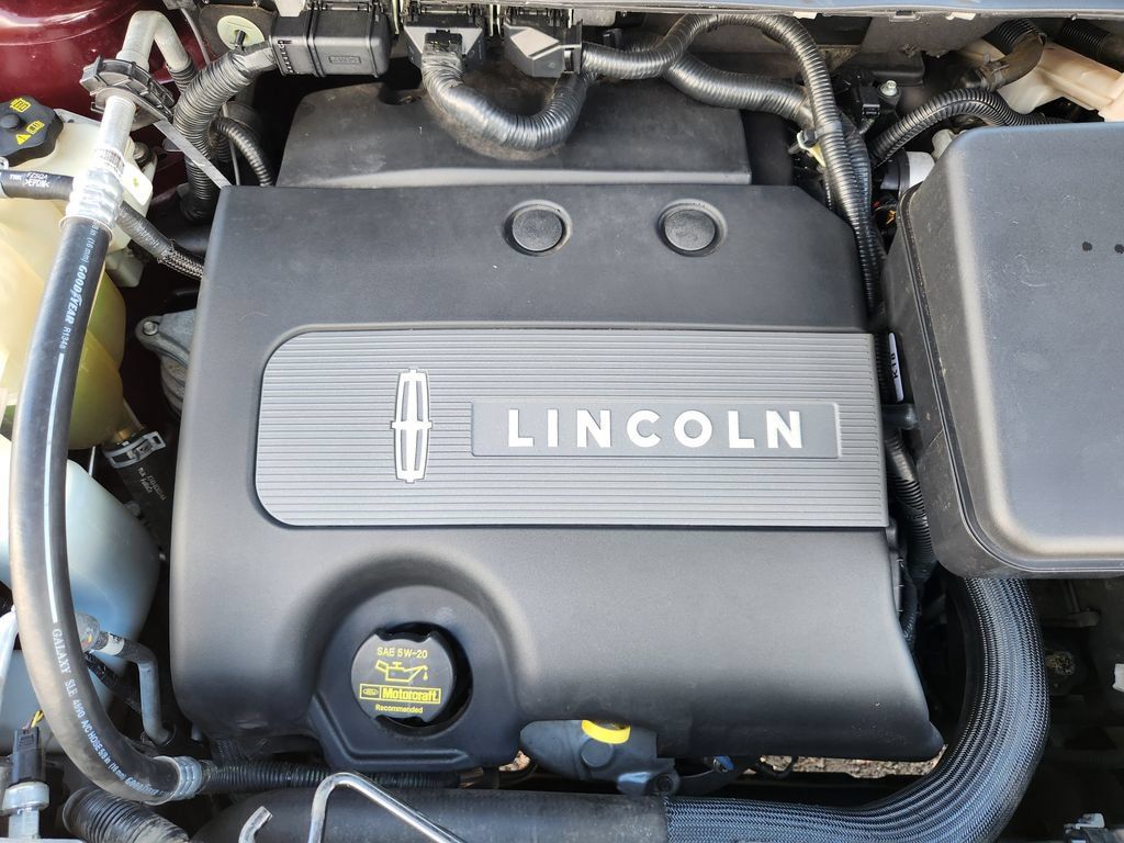 Used 2011 Lincoln MKX 2WD w/ 101A Rapid Spec Order Code image 20
