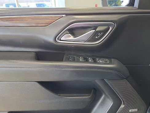 Used 2021 Chevrolet Tahoe High Country image 11