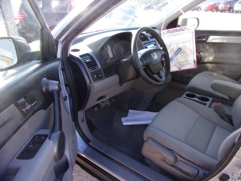 Used 2010 Honda CR-V LX image 2