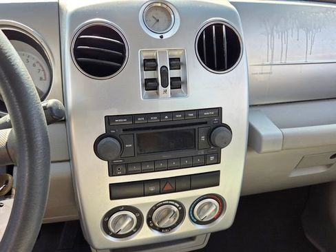 Used 2006 Chrysler PT Cruiser FWD image 20