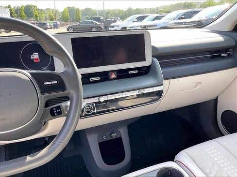 Used 2022 Hyundai Ioniq 5 Limited AWD/4WD image 18