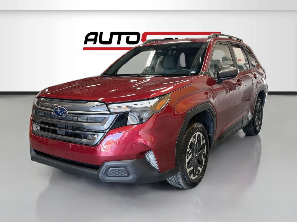Used 2025 Subaru Forester Premium AWD/4WD image 3