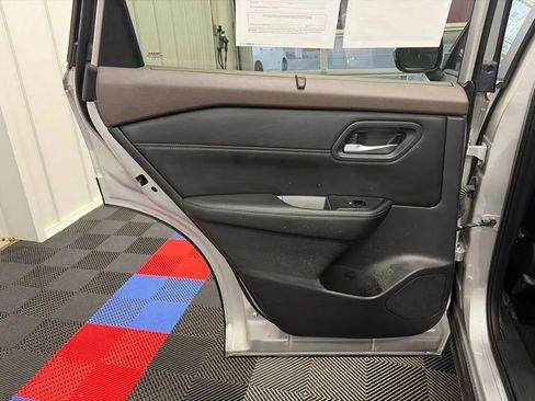 Used 2023 Nissan Rogue SV w/ SV Premium B Package AWD/4WD image 13