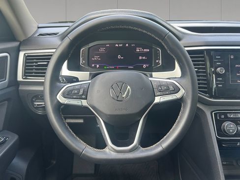 Used 2023 Volkswagen Atlas SE AWD/4WD image 13