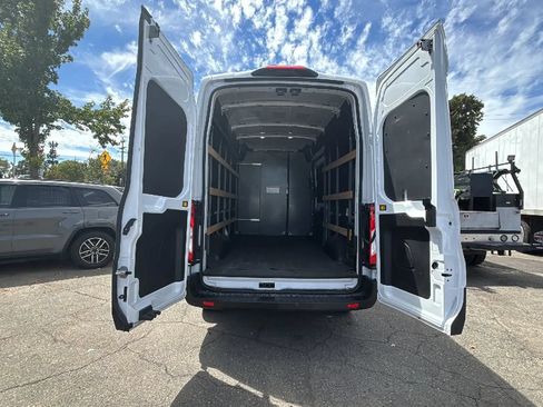 Used 2022 Ford E-Transit 148 High Roof w/ Load Area Protection Package RWD image 41