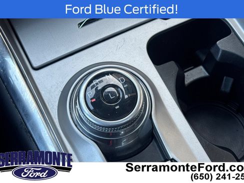 Used 2022 Ford Explorer XLT w/ Equipment Group 202A AWD/4WD image 25