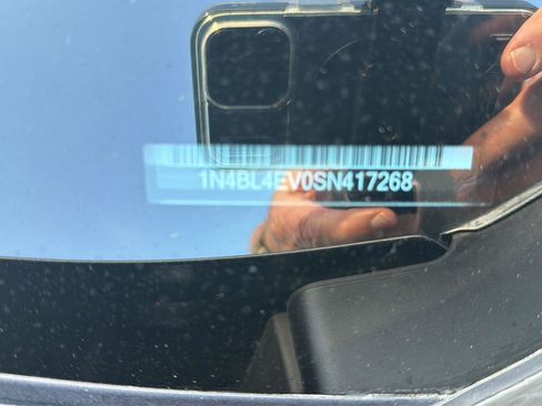 Used 2025 Nissan Altima 2.5 SL FWD image 24