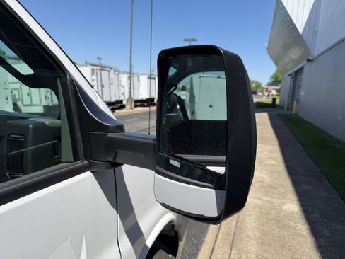 New 2026 Chevrolet Express 4500 w/ Power Convenience Package RWD image 9