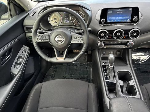 Certified 2025 Nissan Sentra S FWD image 22